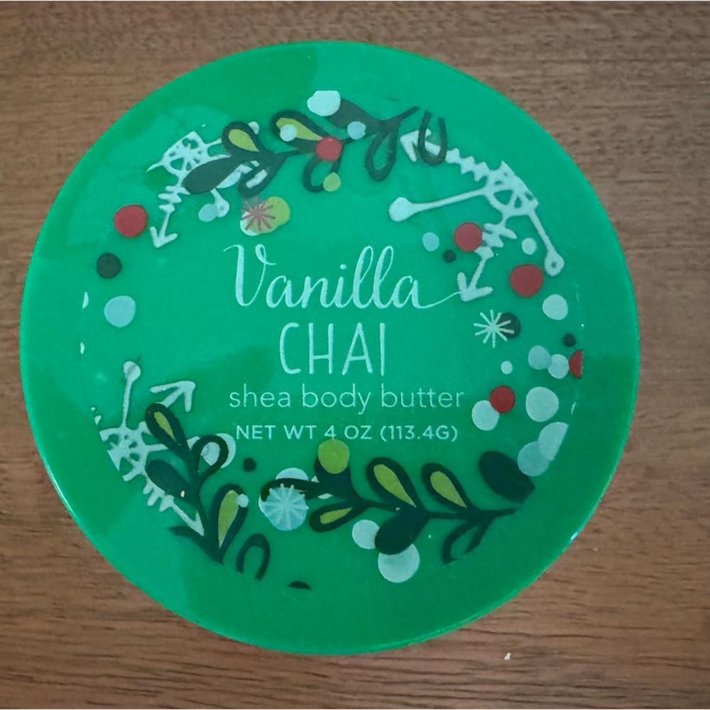 New with Tags Vanilla Chai Shea Body Butter 4 oz